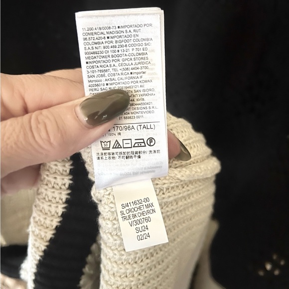 GAP Black and White Sleeveless Crochet Knit Maxi Dress - Picture 5 of 6